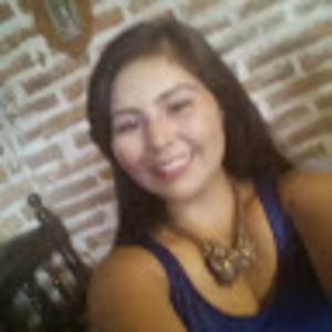 Meet your Posher, Cinthia